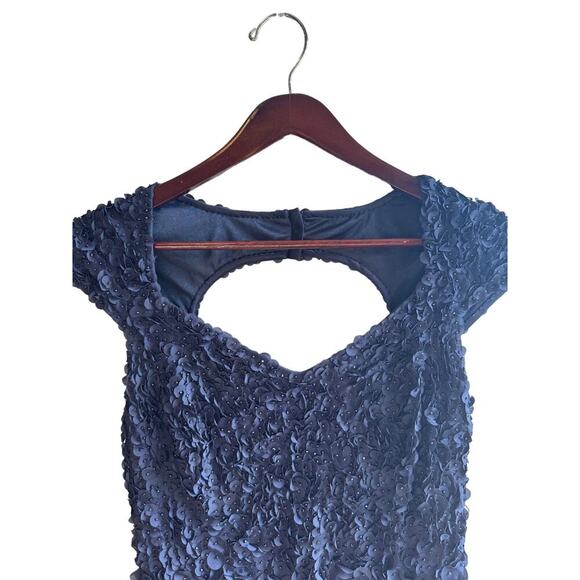 THEIA Navy Blue Beaded Petal Appliqué Dress Size 4 EUC $695 MSRP - Picture 6 of 15